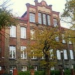 Wyższa Szkoła Bankowa Wikimedia Commons